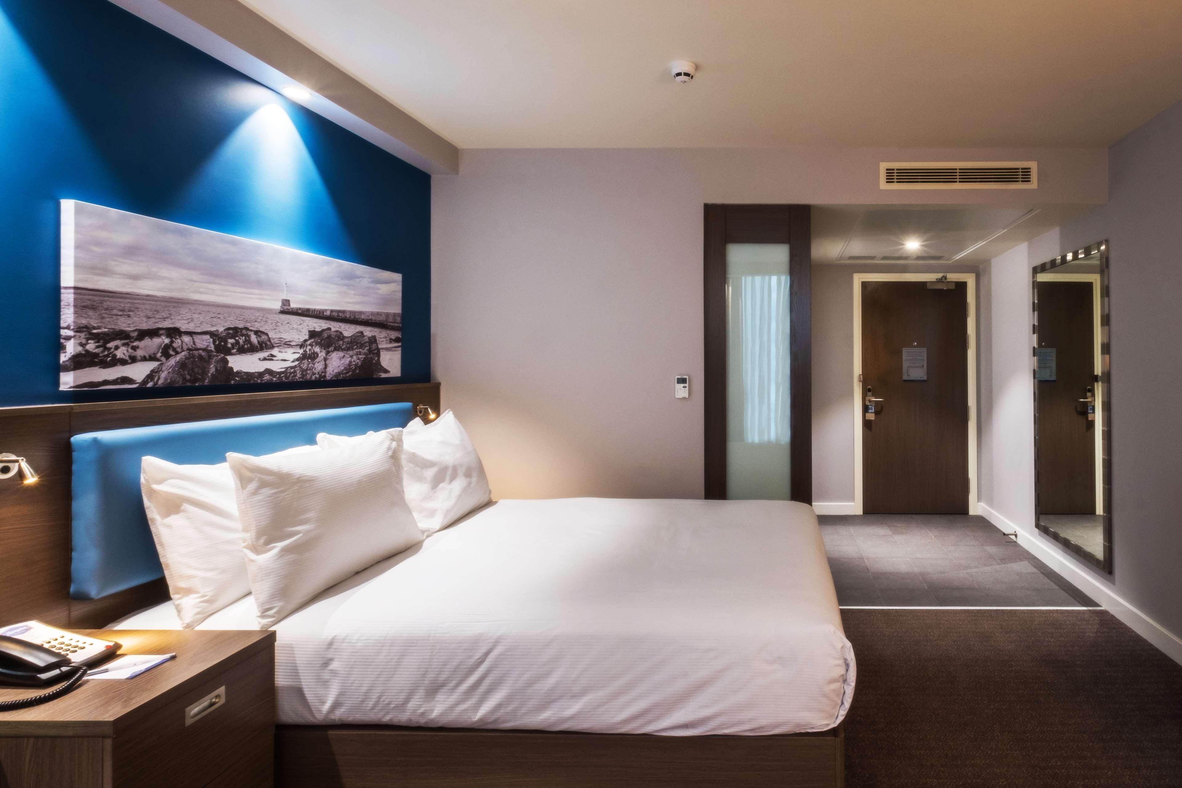 Hampton By Hilton Aberdeen Airport Dyce Exterior foto