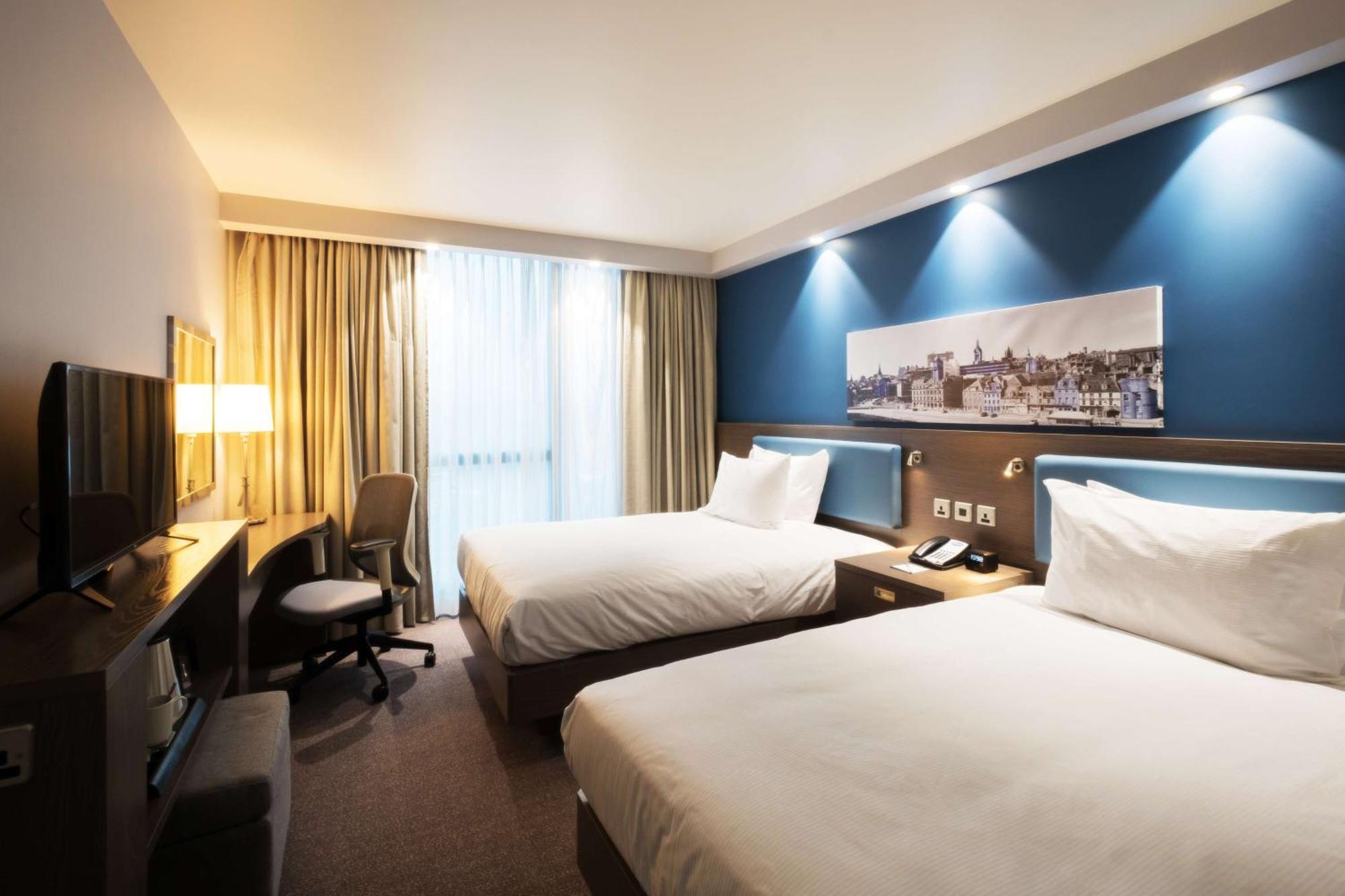 Hampton By Hilton Aberdeen Airport Dyce Exterior foto