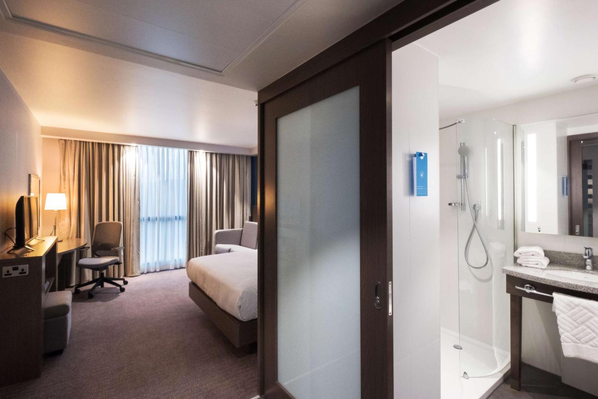Hampton By Hilton Aberdeen Airport Dyce Exterior foto