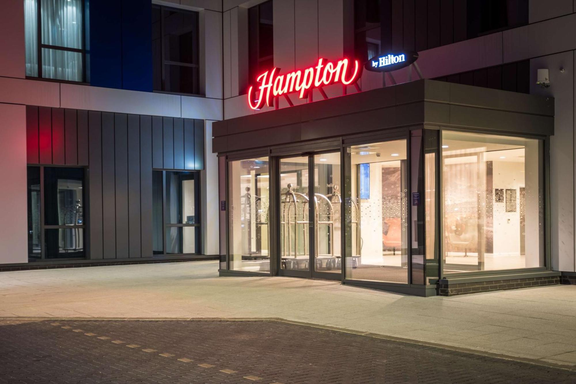 Hampton By Hilton Aberdeen Airport Dyce Exterior foto